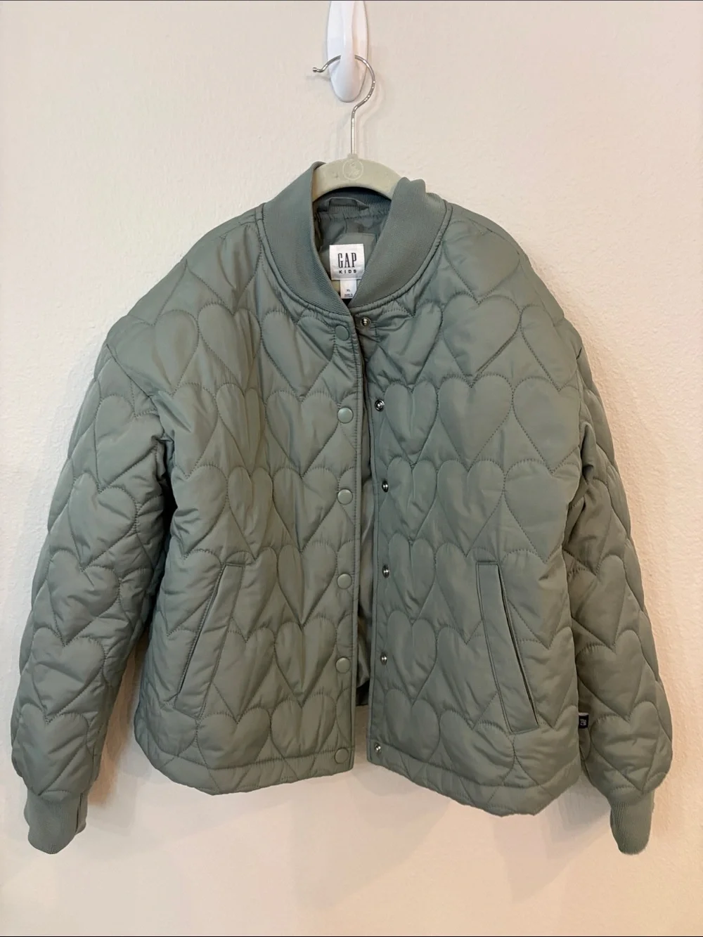 Gap Kids Heart Quilted Bomber Jacket in Sage Green Size XL (12-13)
